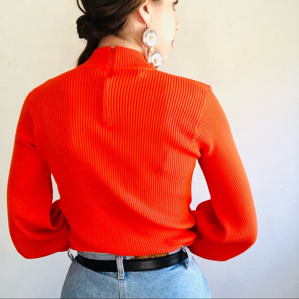 🔥SOLD🔥60s VTG Bright Orange Rib Knit Puff Long Sleeve Mock Turtleneck Shirt - Picture 2 of 8